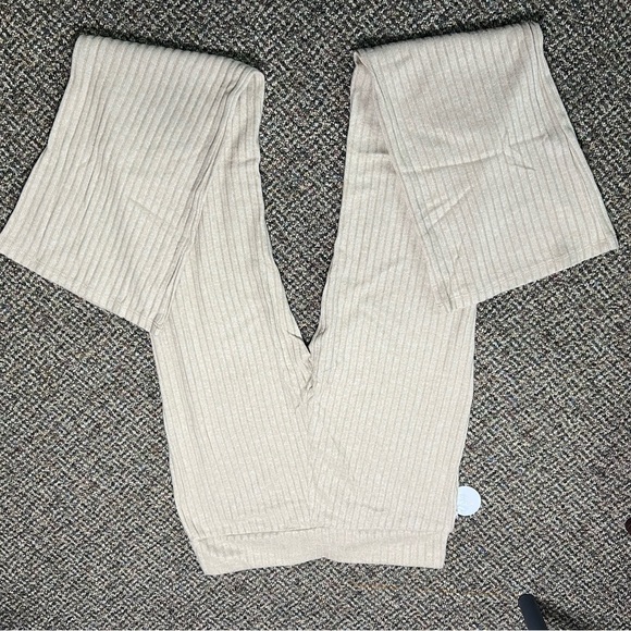 Blashe ribbed pants, women’s size medium, beige, new with tags - Picture 2 of 12
